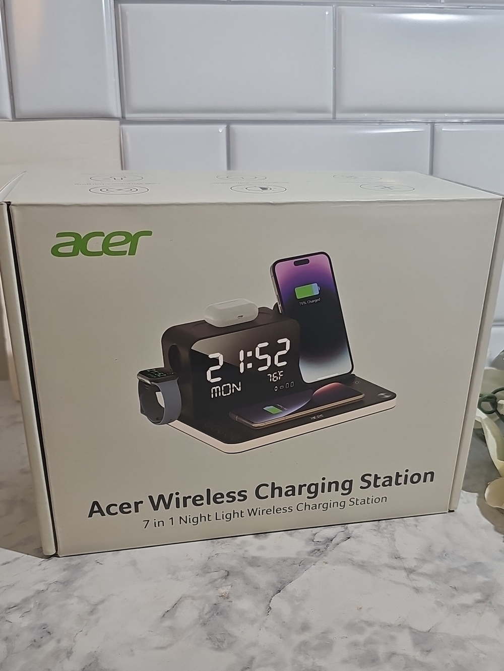 Acer 7-in-1 Wireless Charging Station in Black